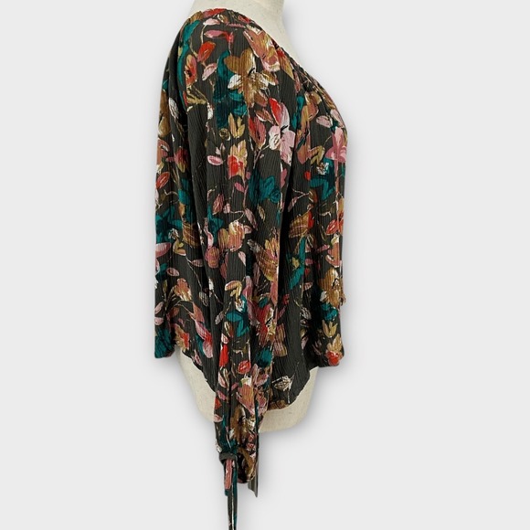 ONeill Women's Gray Floral Print Pleated Long‎ Sleeve Blouse Top Size M - Picture 5 of 8